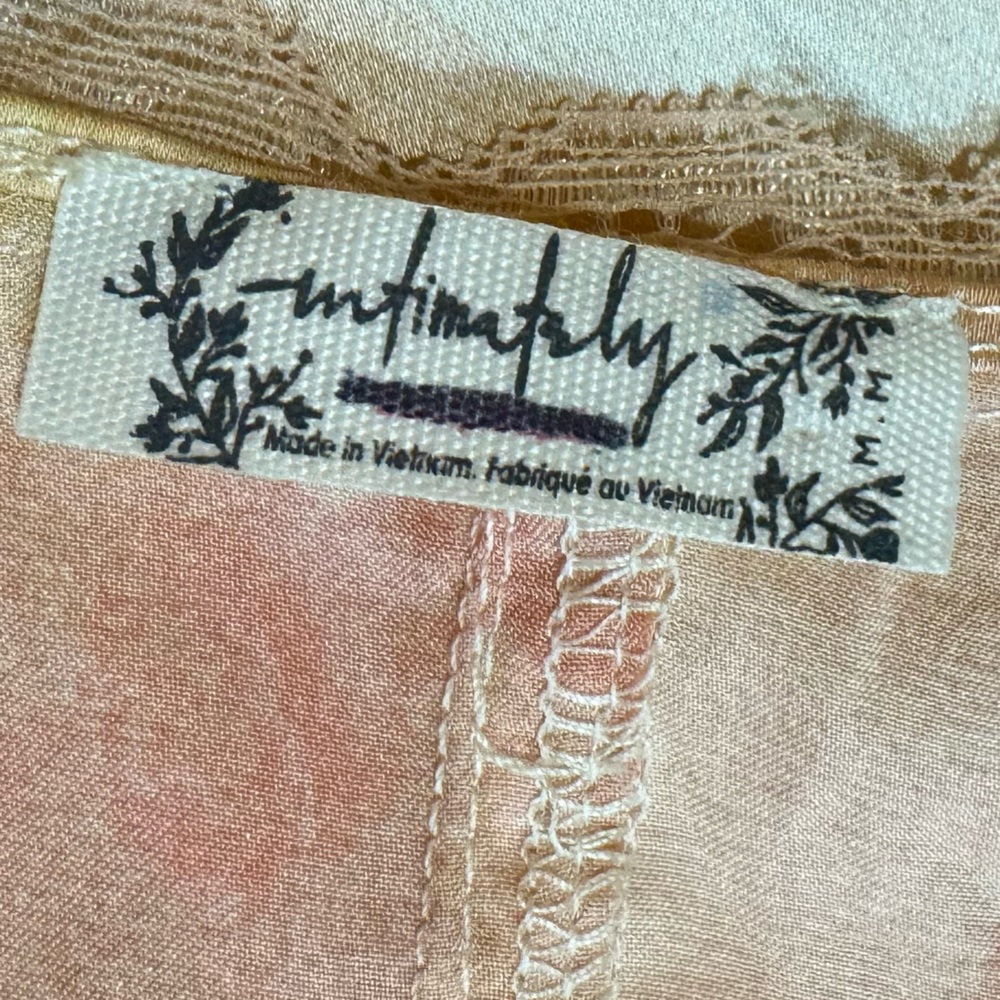 Free People
Moonbeams Lace-Trimmed Tie-Waist Maxi Dress - Picture 9 of 10